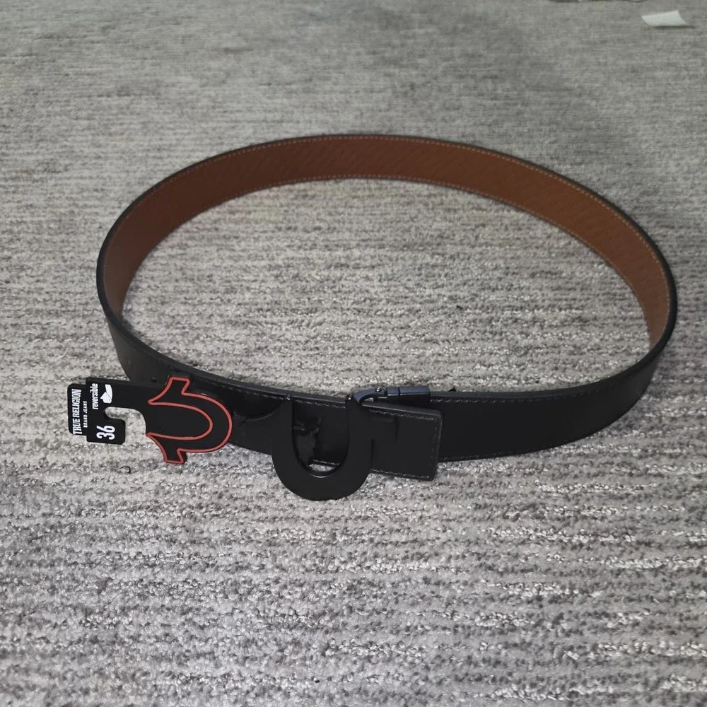 True Religion Mens Reversible Belt Black Tan Monogram Horseshoe Buckle Size 36‎